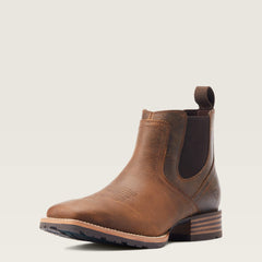 Hybrid Low Boy Wide Square Toe Chelsea Boot