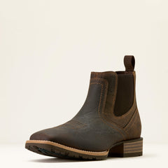 Hybrid Low Boy Wide Square Toe Chelsea Boot