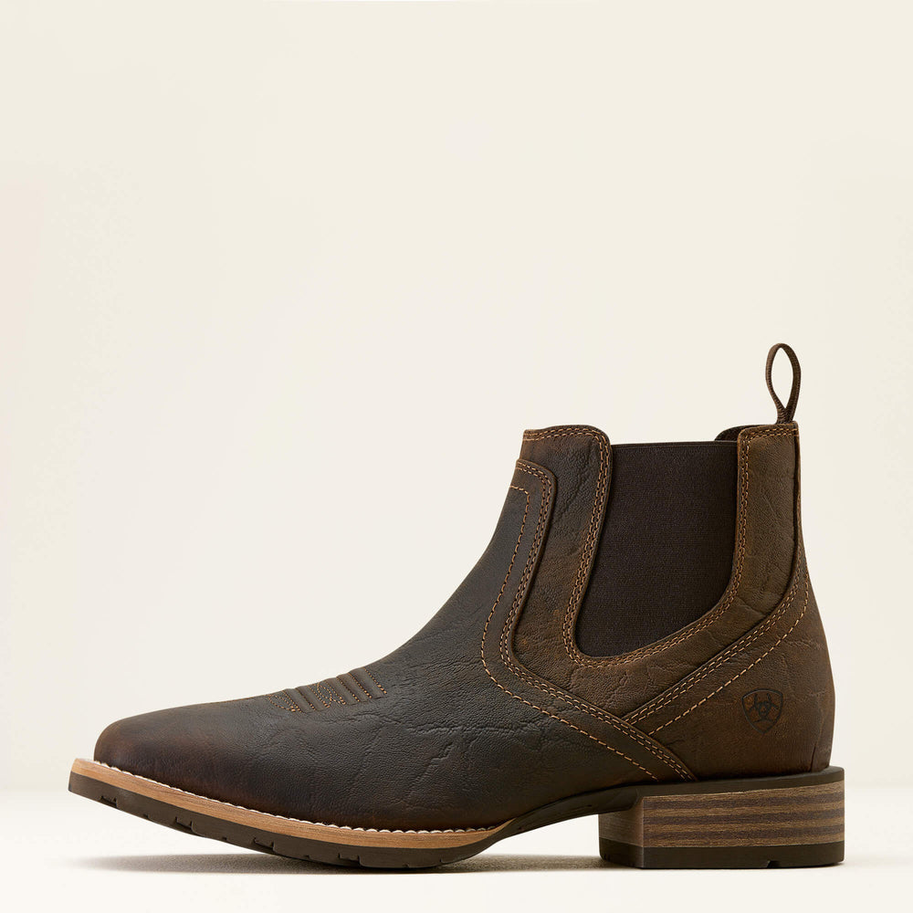 Hybrid Low Boy Wide Square Toe Chelsea Boot