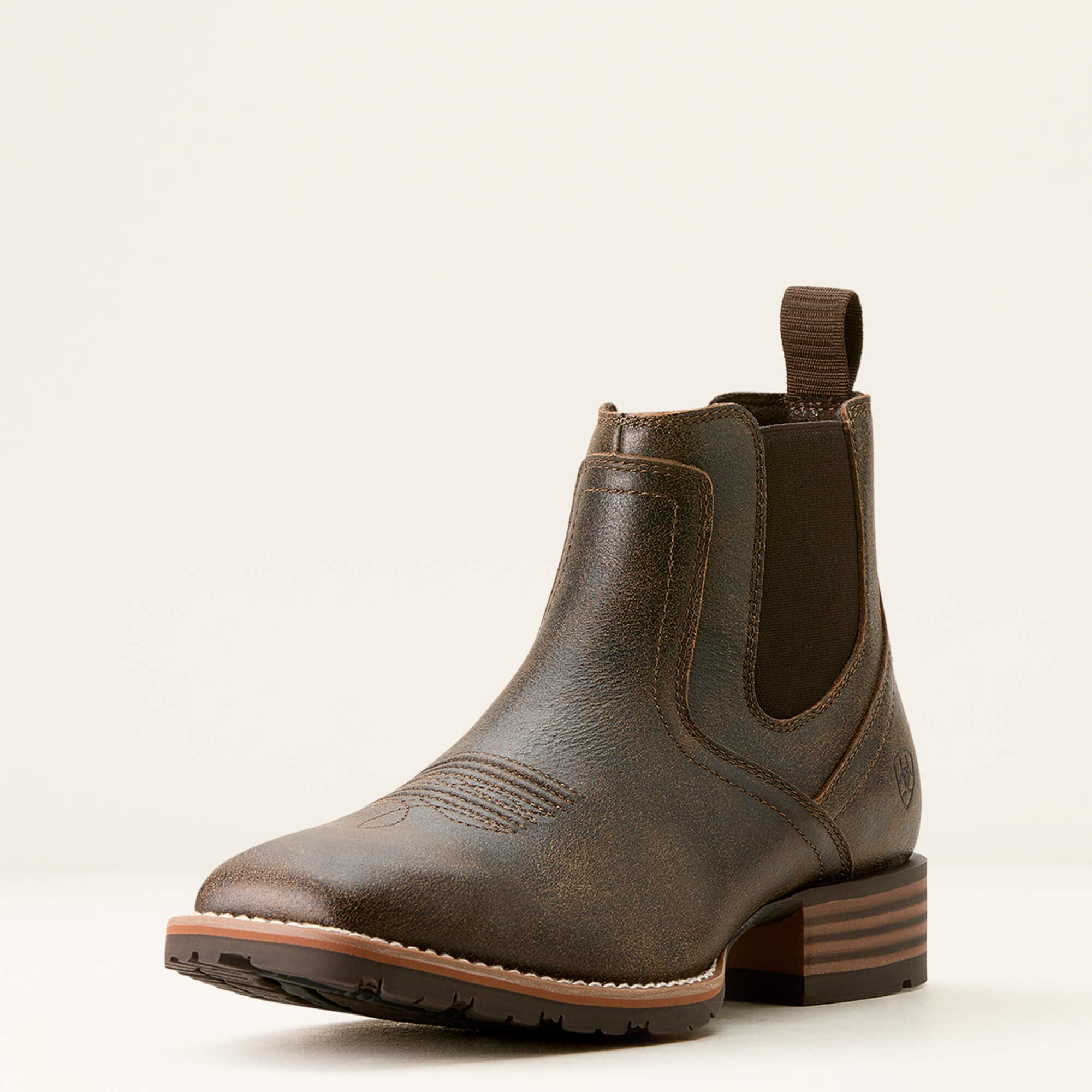Hybrid Low Boy Wide Square Toe Chelsea Boot