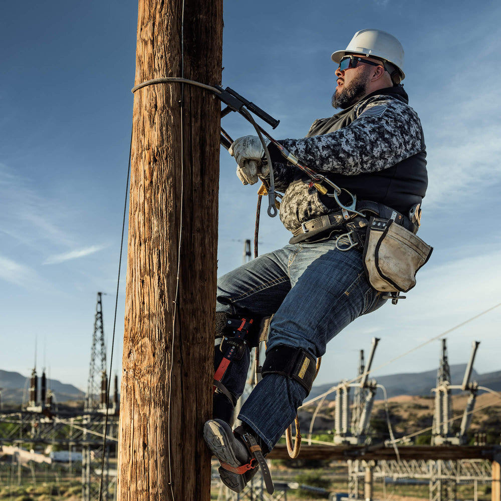 FR M4 Relaxed Stretch DuraLight Basic Boot Cut Jean