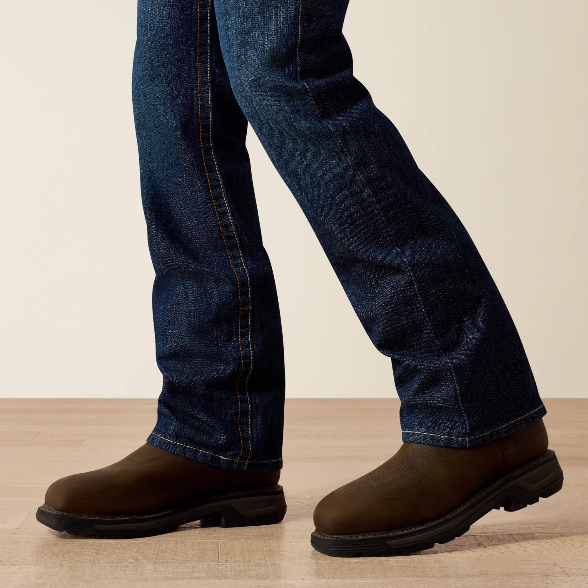FR M4 Relaxed Basic Boot Cut Jean