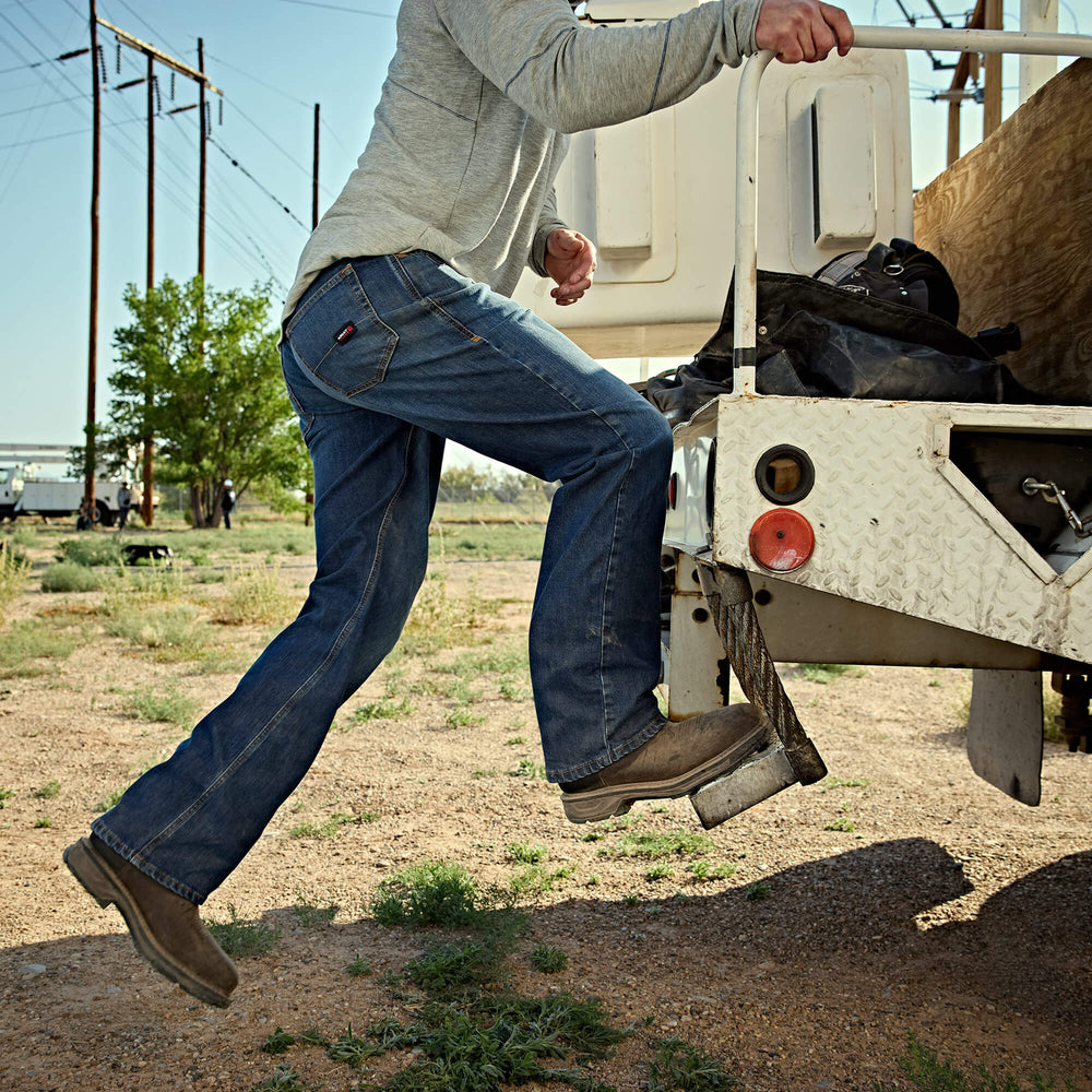 FR M5 Straight Lightweight DuraStretch Straight Leg Jeans