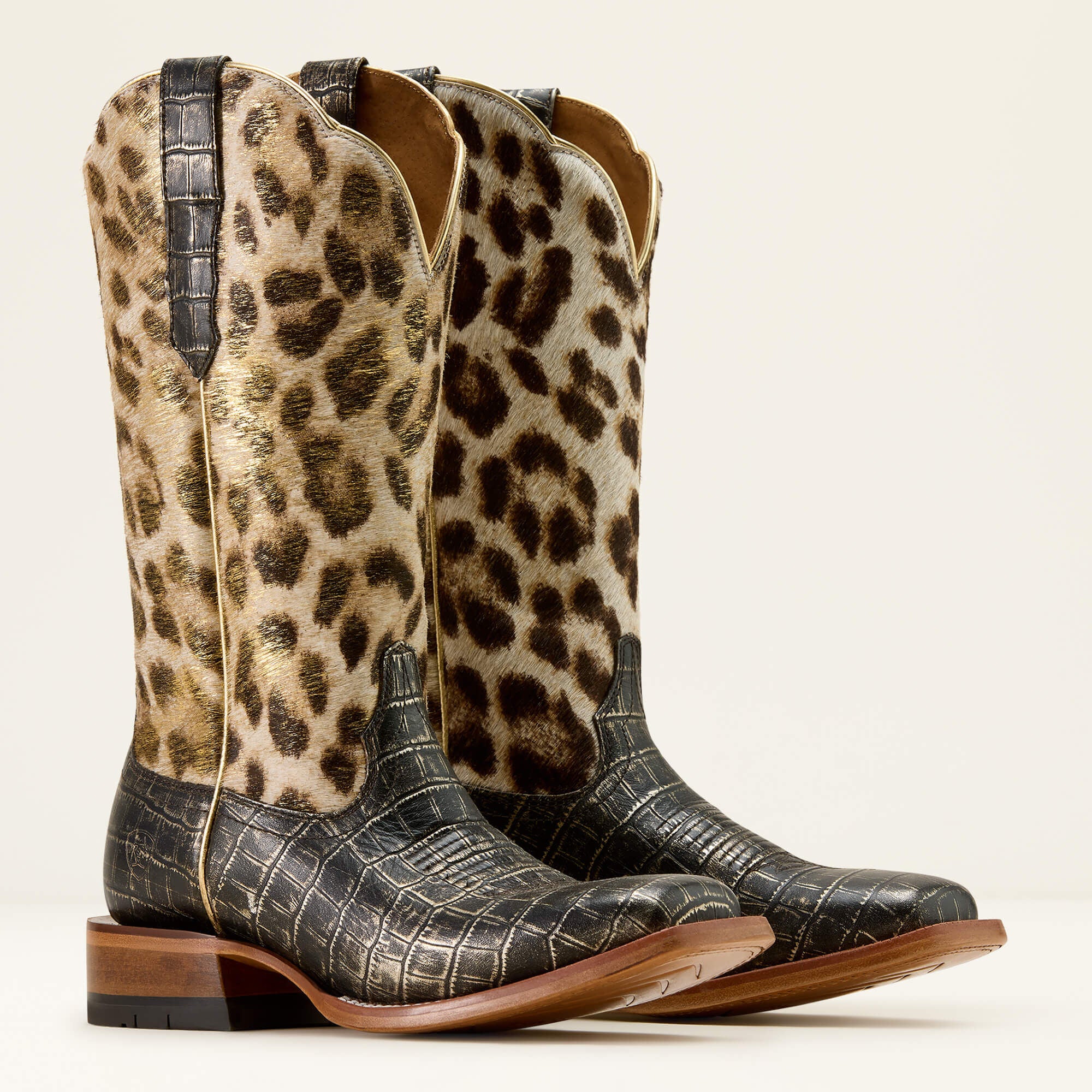 Frontier Farrah Wide Square Toe Western Boot