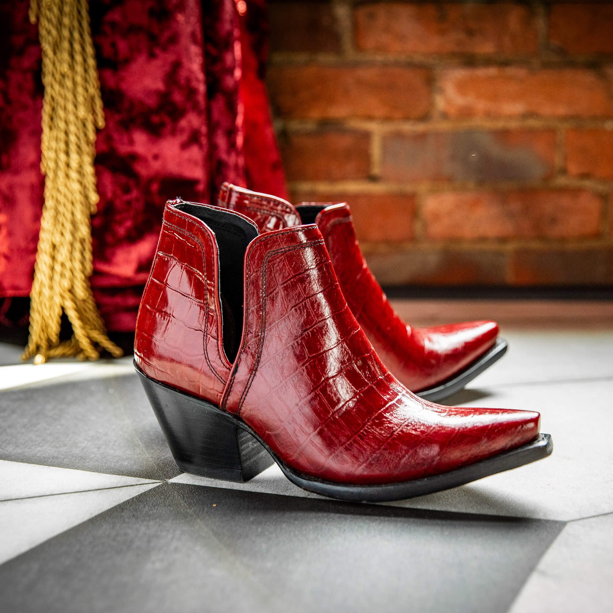 Dixon X Toe Western Boot