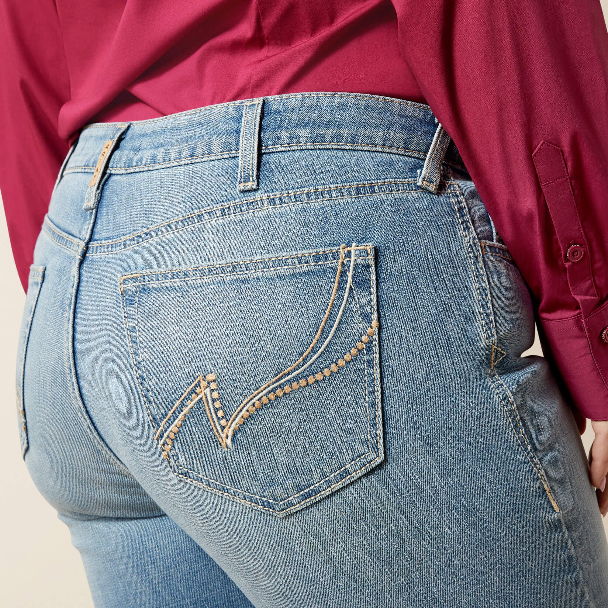 Mid Rise Giovana Leg Slim Trouser Jeans