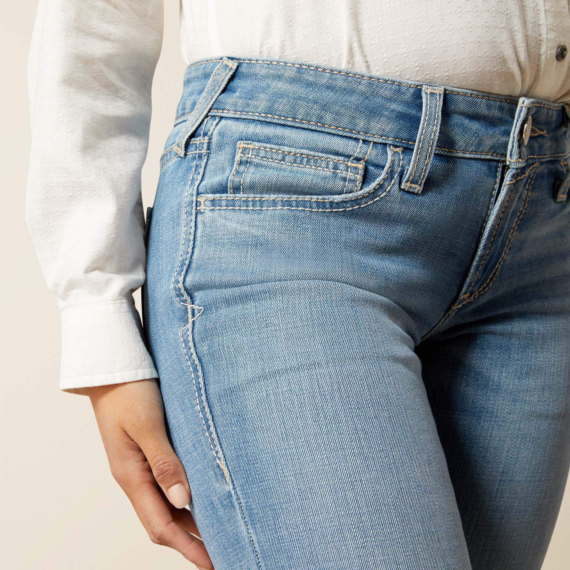 Mid Rise Giovana Leg Slim Trouser Jeans