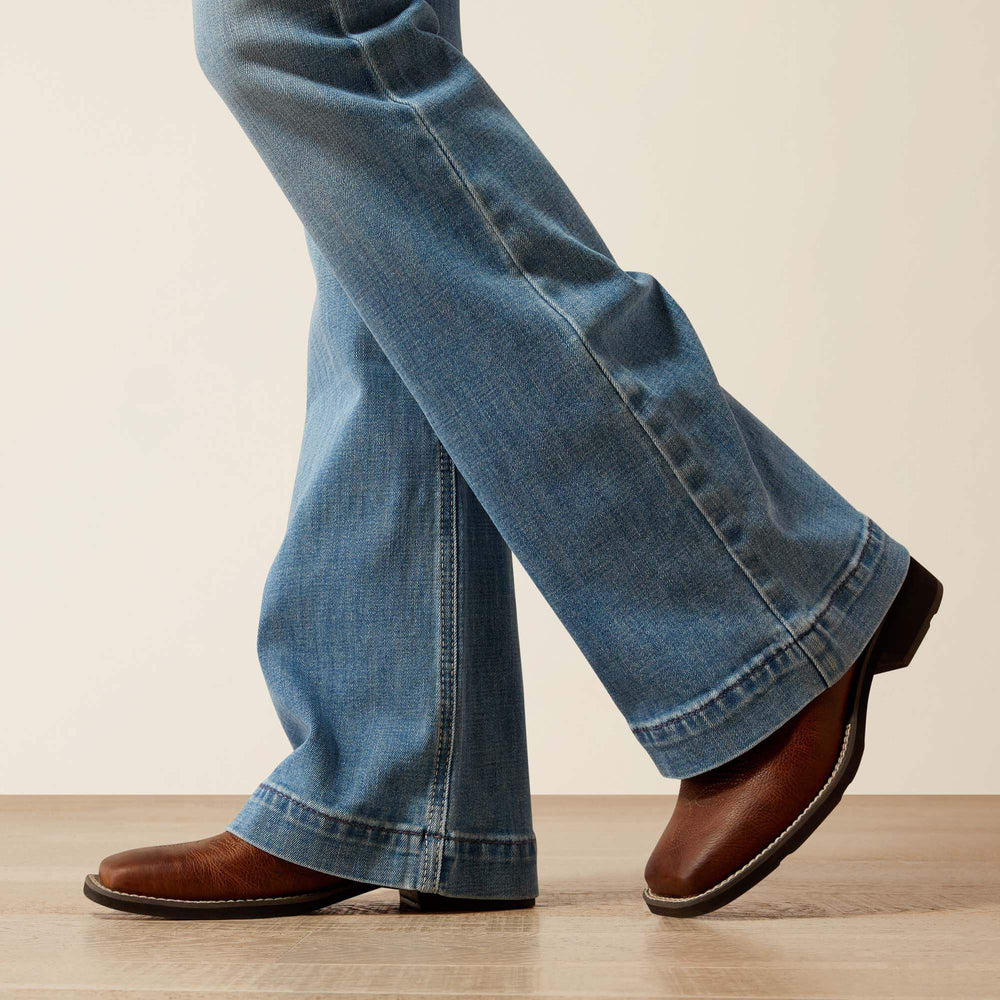 Mid Rise Giovana Leg Slim Trouser Jeans