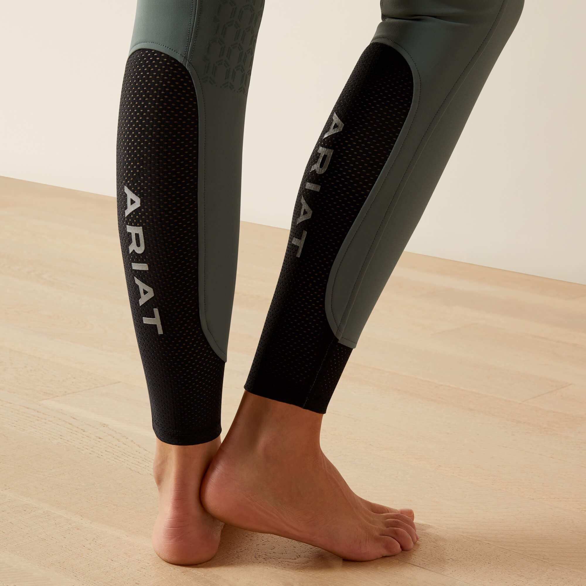 Tri Factor Vivacity Heat Half Grip Breech