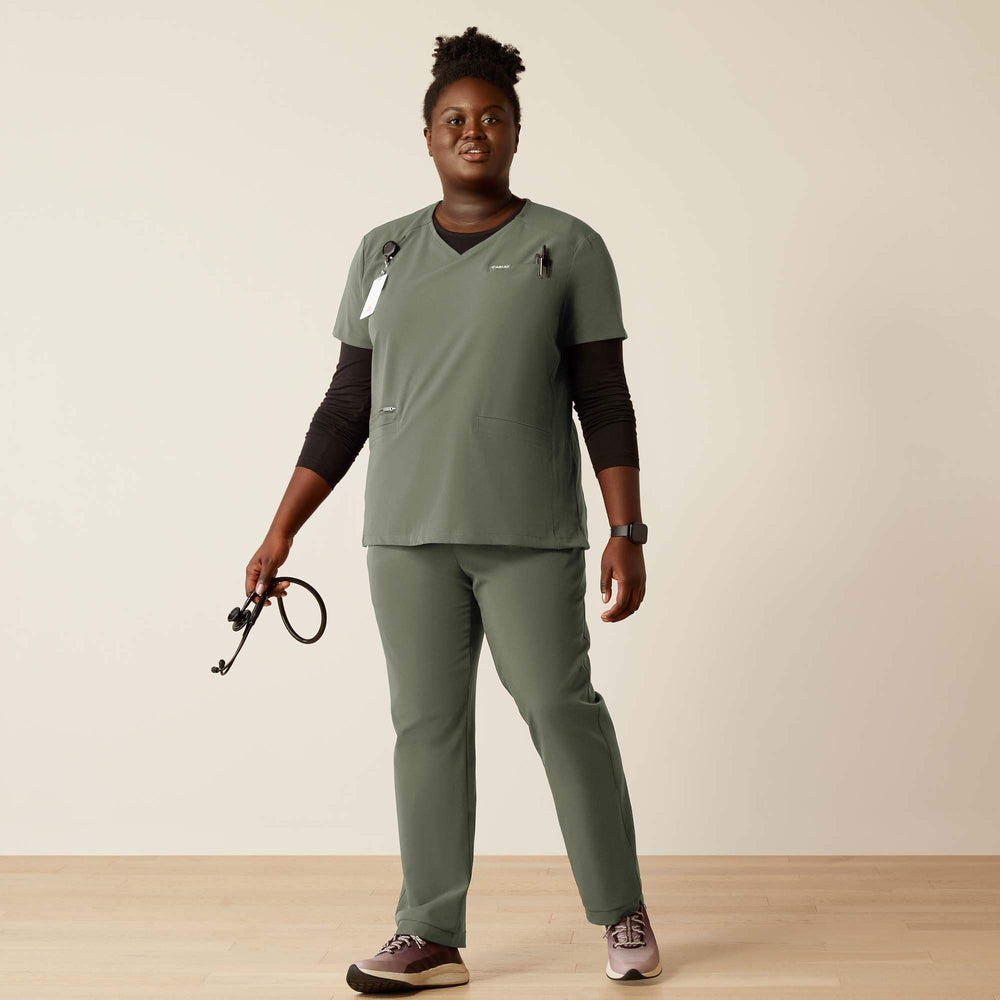 Clara 6 Pocket Scrub Top