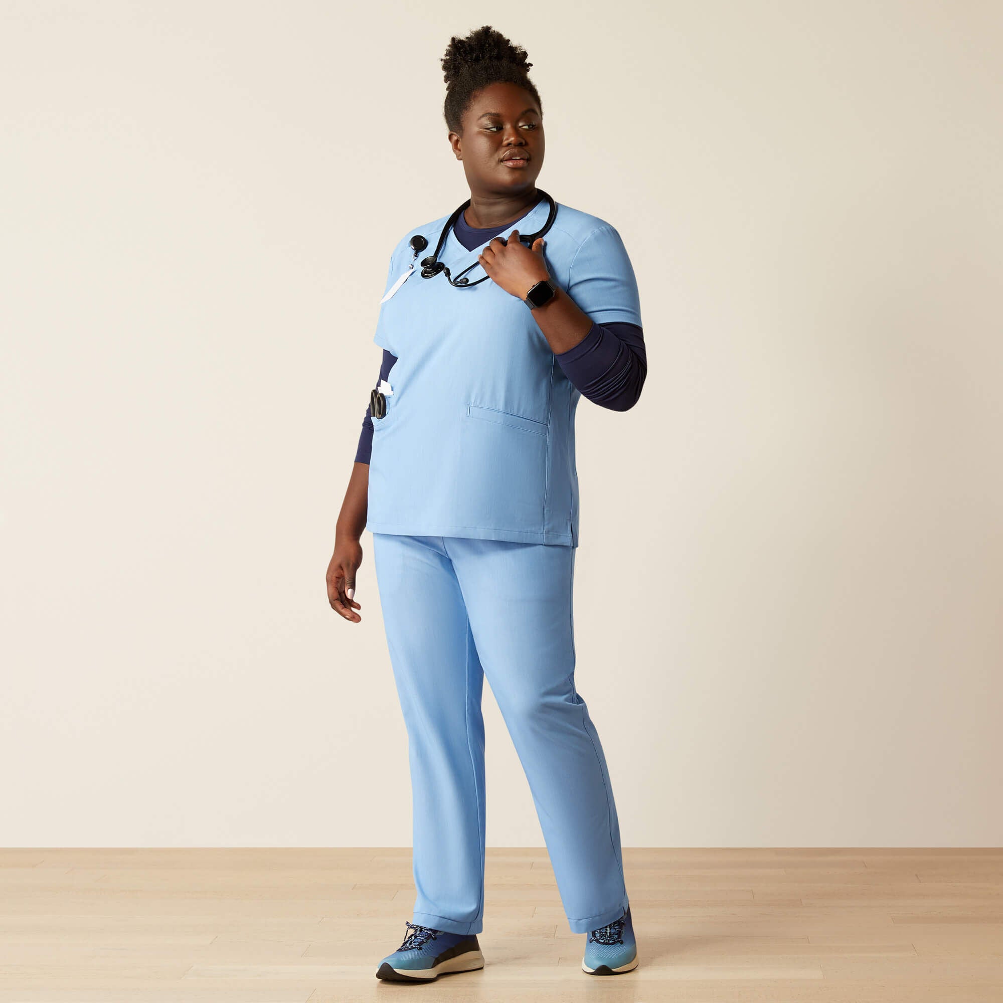 Clara 6 Pocket Scrub Top