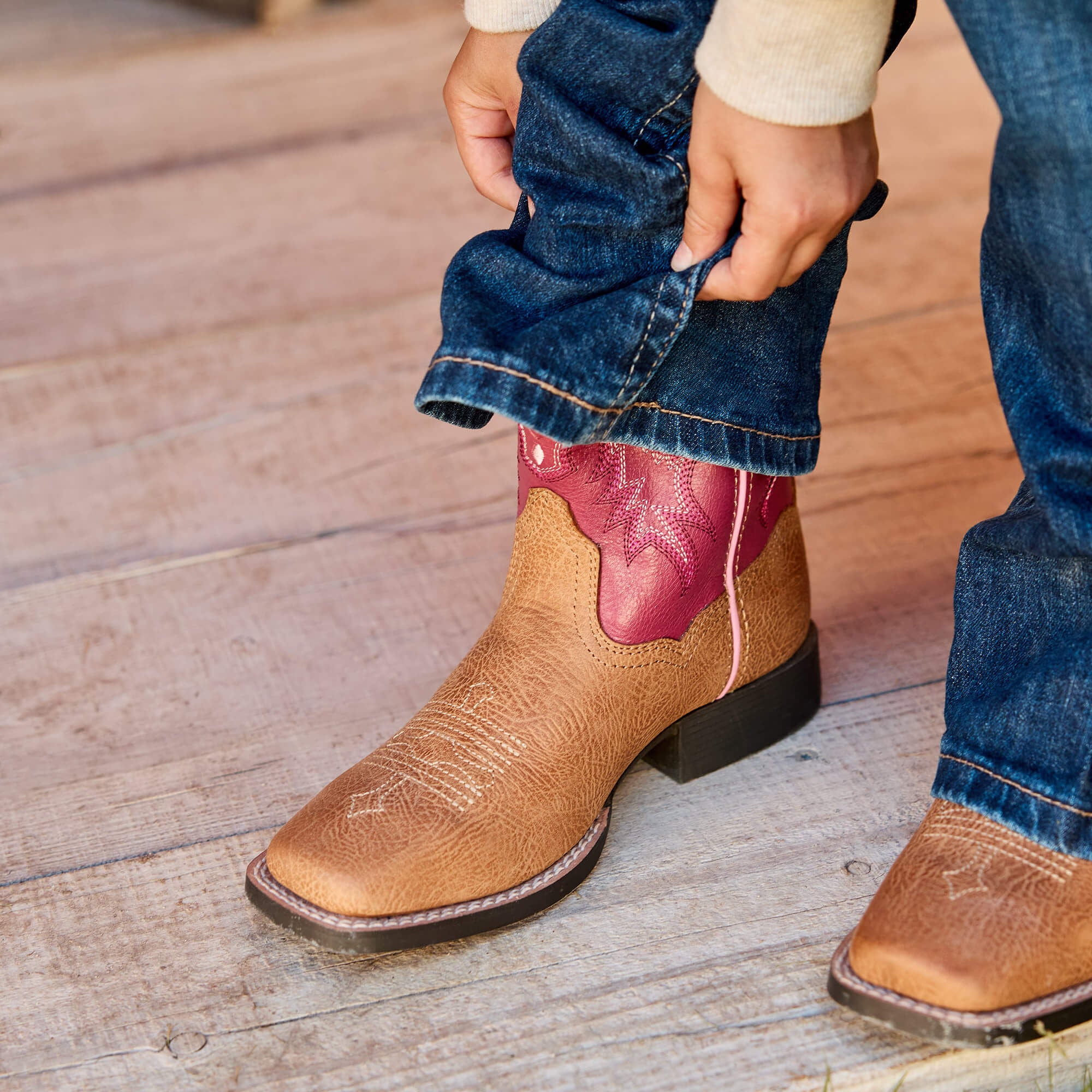 Tombstone Wide Square Toe Western Boot