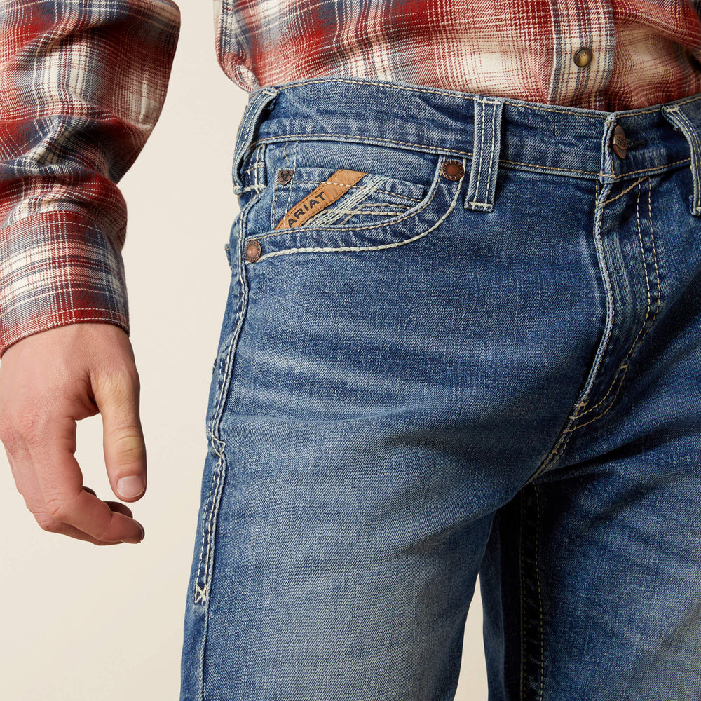 M8 Modern Dean Straight Leg Jean