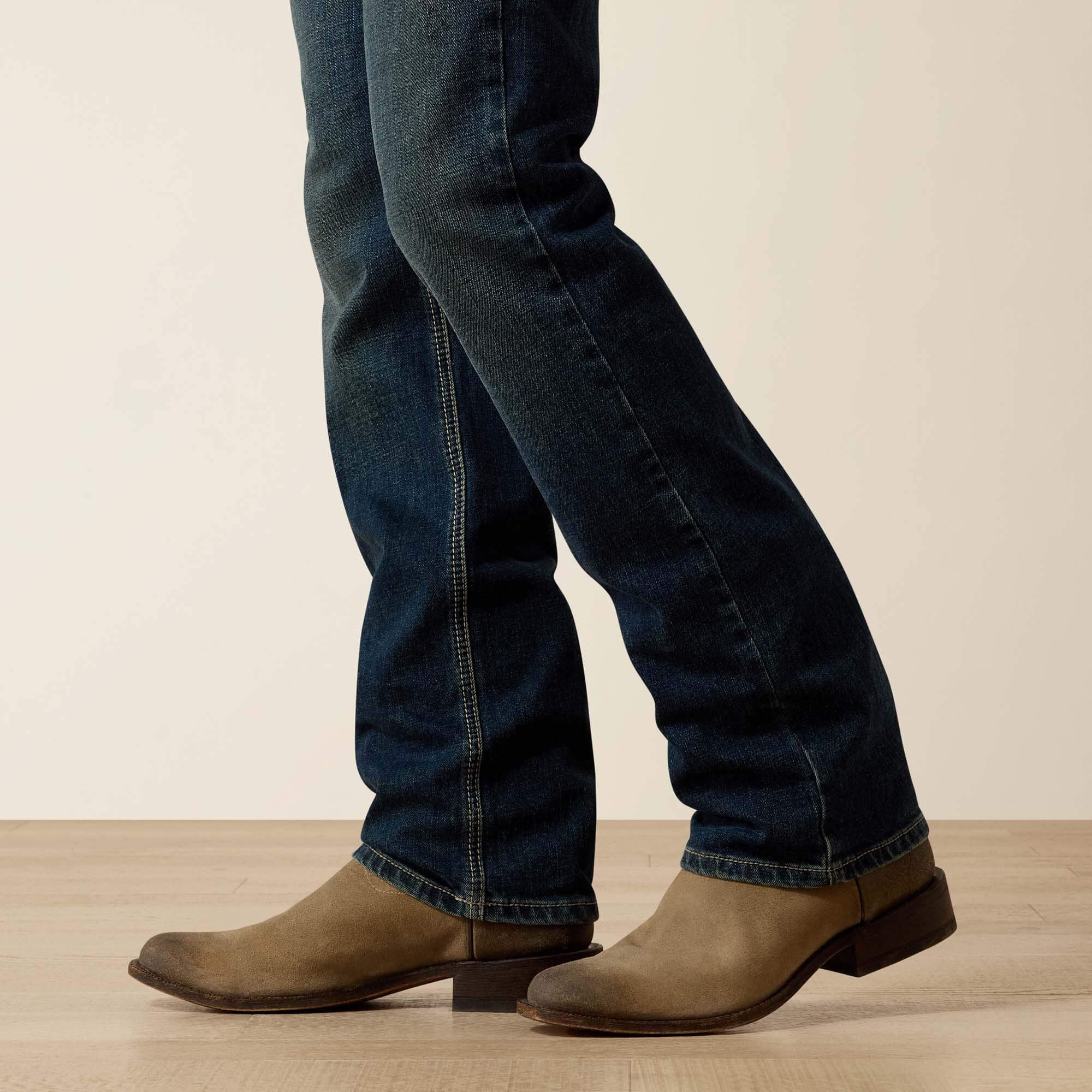 M7 Slim Toro Straight Jean